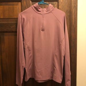 Mountain hardware pullover!